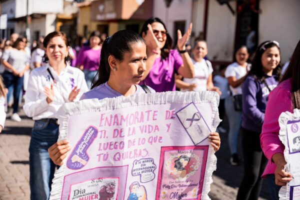 Marcha por la justicia, la igualdad y el respeto que todas las mujeres merecen