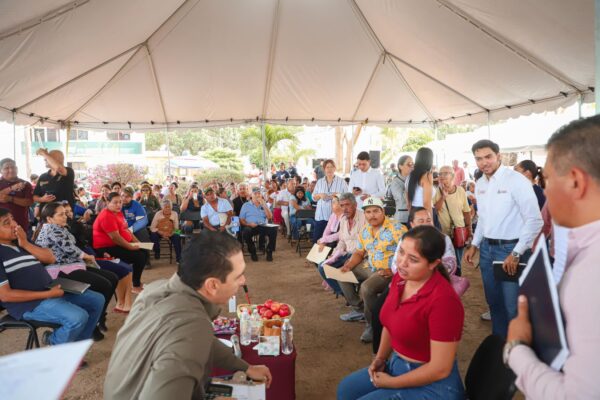 Cercano a la gente: Héctor Santana encabeza Audiencia Ciudadana #32.