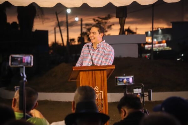 Héctor Santana rinde cuentas desde Jardines del Sol