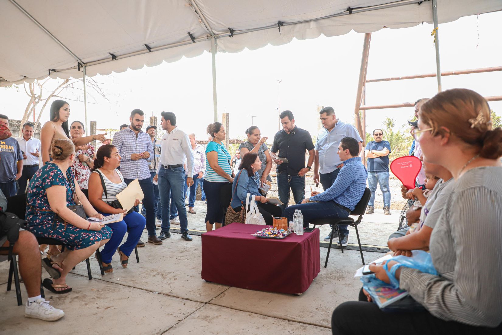 Héctor Santana encabeza la Audiencia Ciudadana número 33 desde San Juan Papachula.